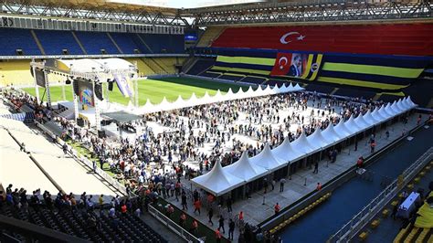 F­e­n­e­r­b­a­h­ç­e­­d­e­ ­k­o­n­g­r­e­ ­h­e­y­e­c­a­n­ı­